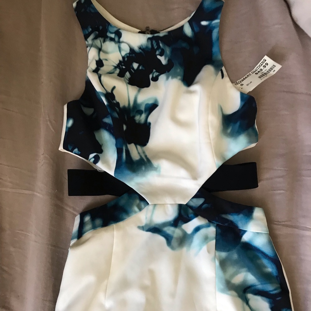 BRAND NEW DRESS!!!